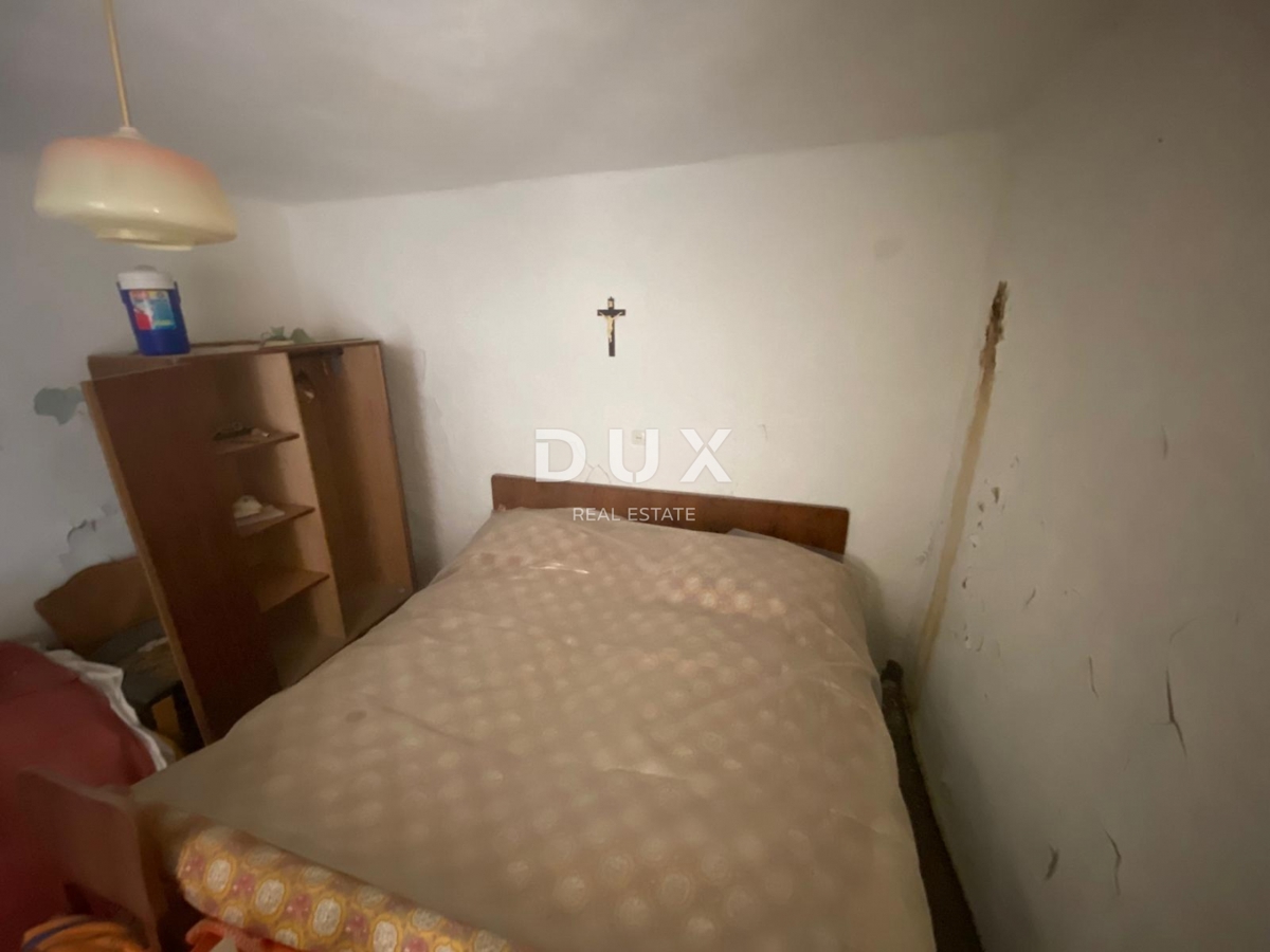 ISOLA DI KRK, STARA BAŠKA - casa con vista panoramica sul mare! OPPORTUNITÀ!