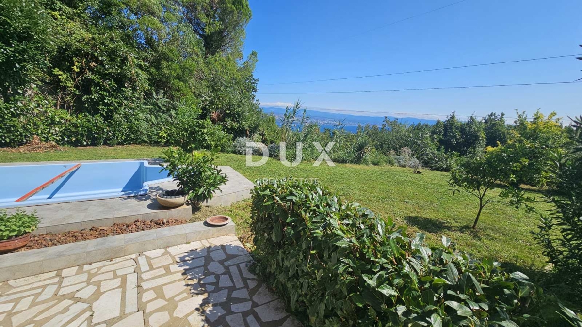 OPATIJA, IKA - Piano di una casa con 2 appartamenti, piscina privata e giardino