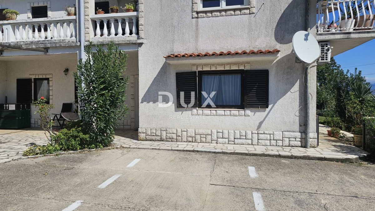 OPATIJA, IKA - Piano di una casa con 2 appartamenti, piscina privata e giardino