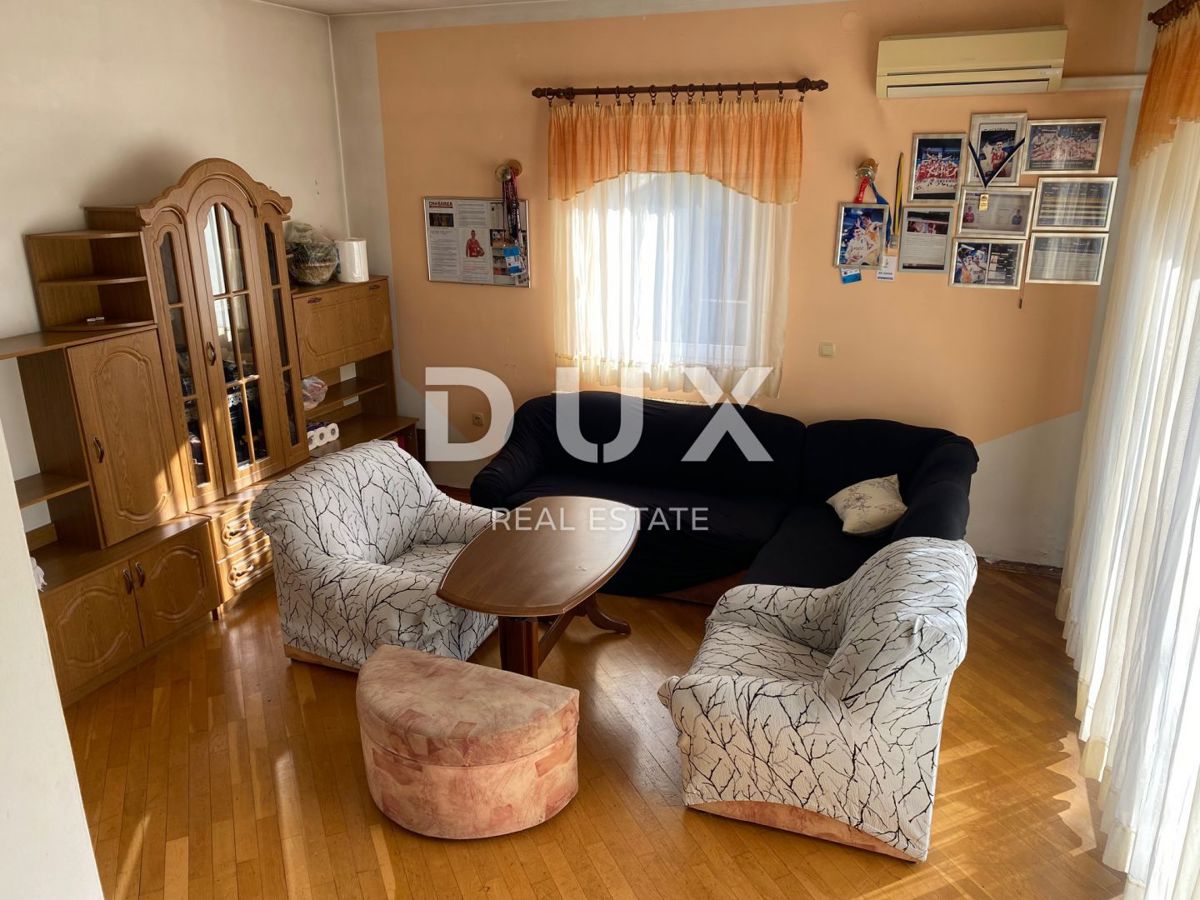 VIŠKOVO, SARŠONI - CASA INDIPENDENTE CON GIARDINO E GARAGE!!! OCCASIONE!!!