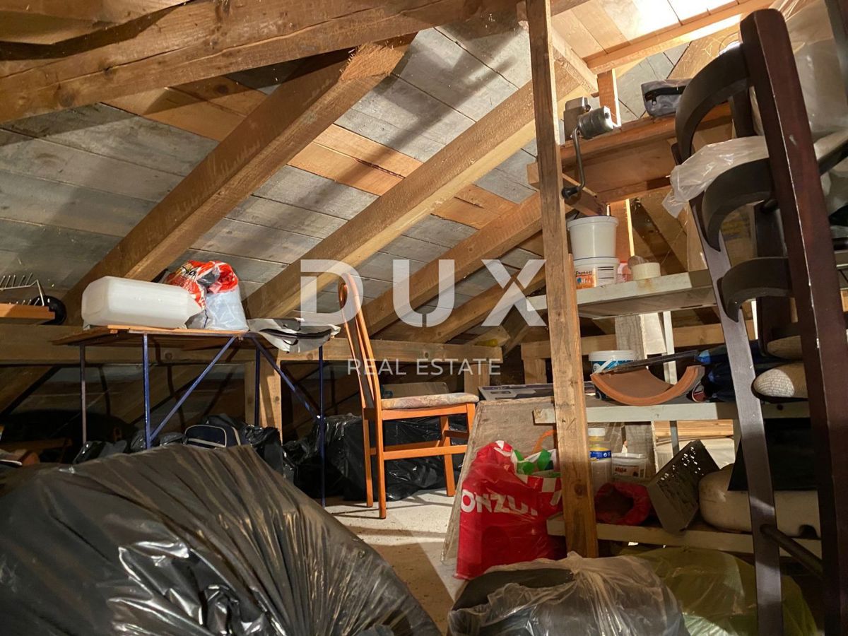 VIŠKOVO, SARŠONI - CASA INDIPENDENTE CON GIARDINO E GARAGE!!! OCCASIONE!!!