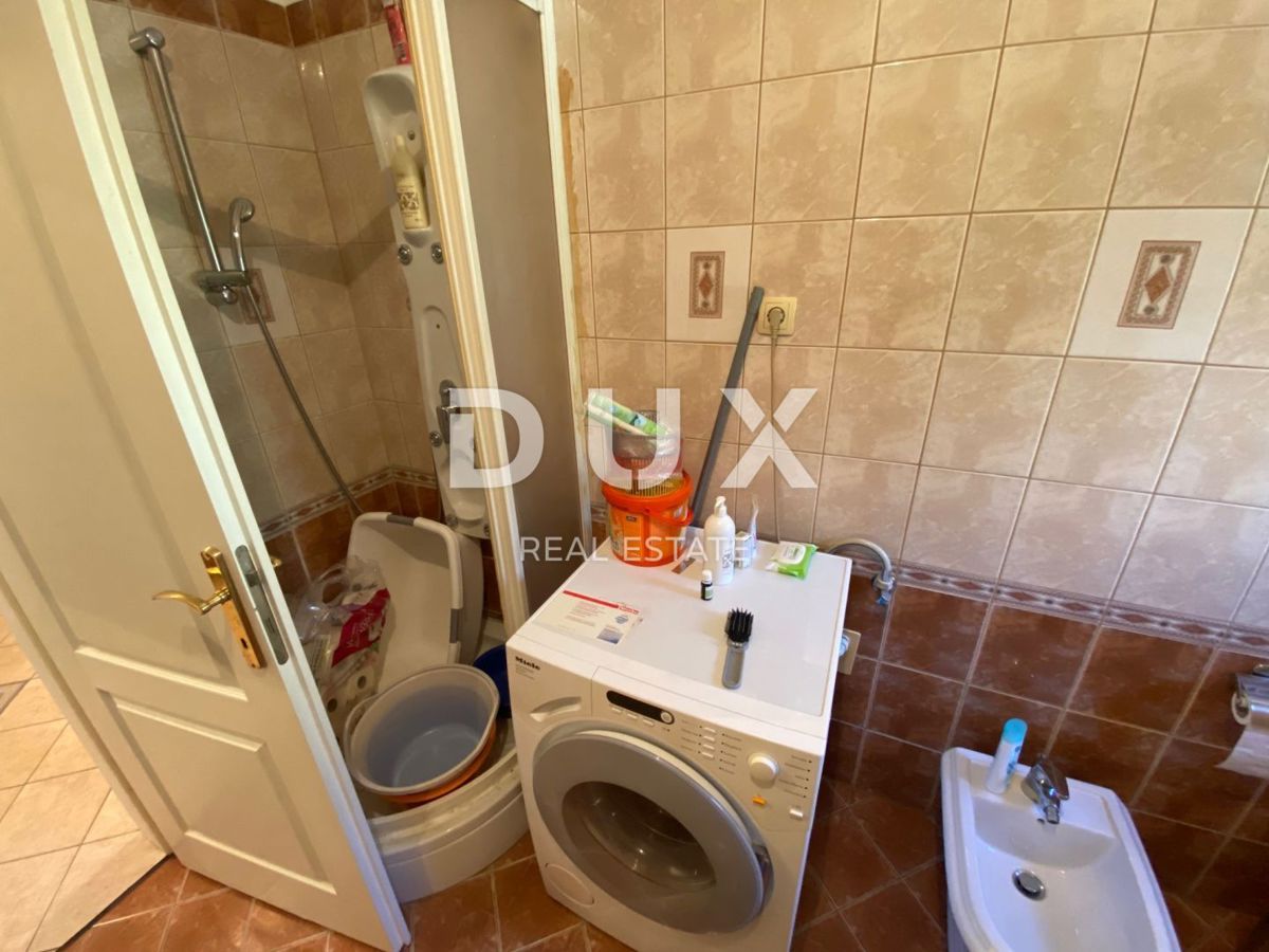 VIŠKOVO, SARŠONI - CASA INDIPENDENTE CON GIARDINO E GARAGE!!! OCCASIONE!!!