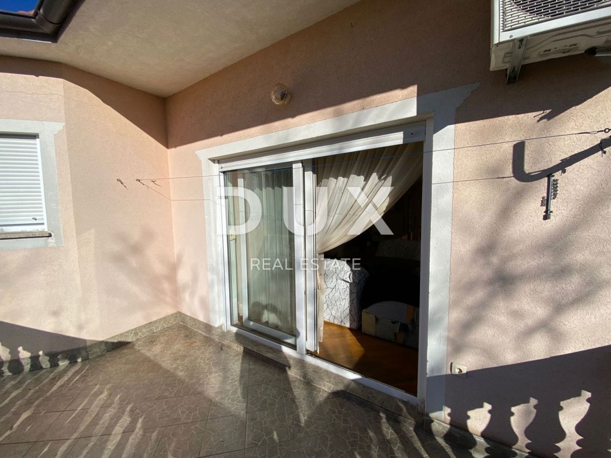 VIŠKOVO, SARŠONI - CASA INDIPENDENTE CON GIARDINO E GARAGE!!! OCCASIONE!!!