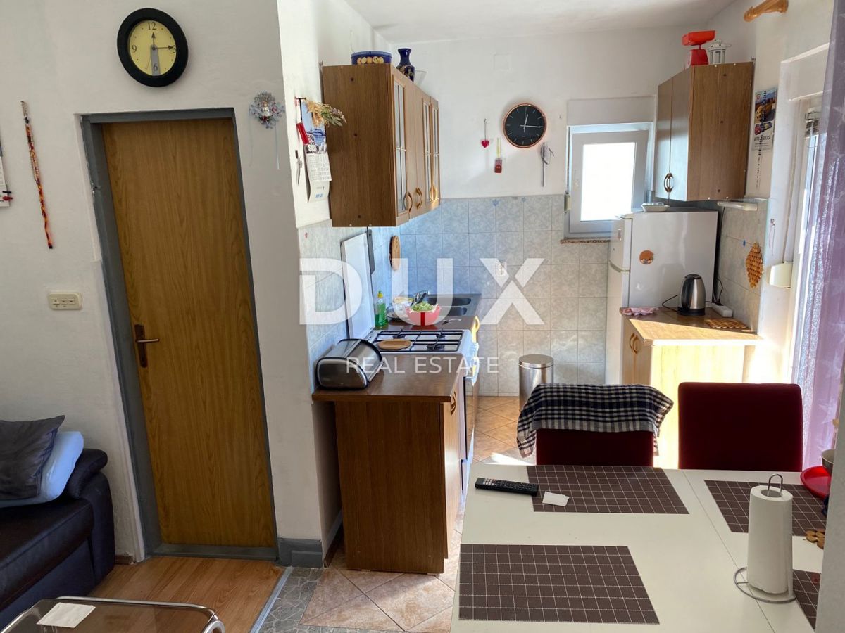 VIŠKOVO, SARŠONI - CASA INDIPENDENTE CON GIARDINO E GARAGE!!! OCCASIONE!!!