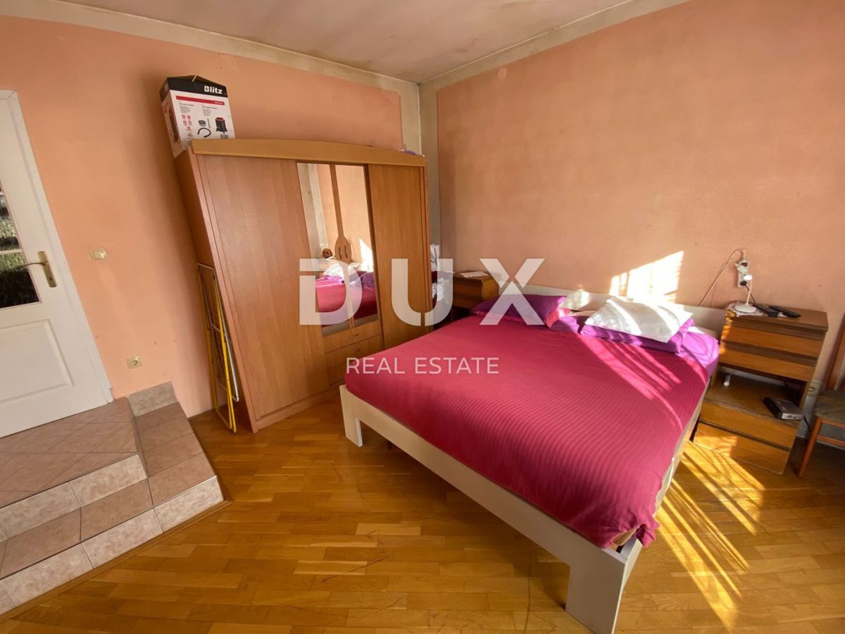 VIŠKOVO, SARŠONI - CASA INDIPENDENTE CON GIARDINO E GARAGE!!! OCCASIONE!!!