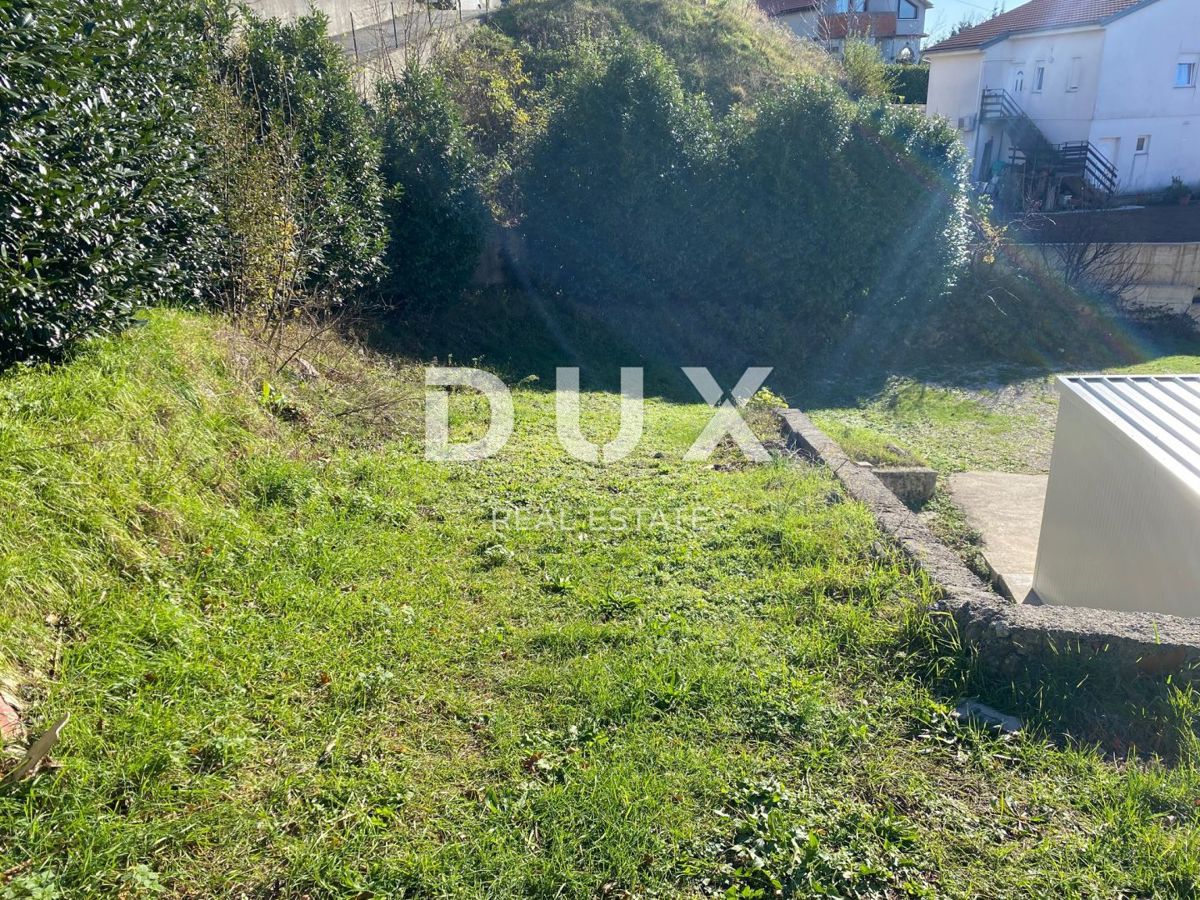 VIŠKOVO, SARŠONI - CASA INDIPENDENTE CON GIARDINO E GARAGE!!! OCCASIONE!!!