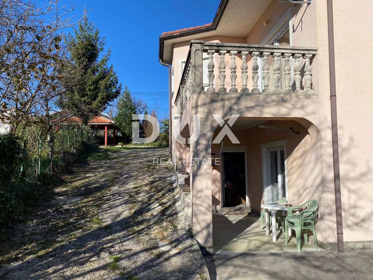 VIŠKOVO, SARŠONI - CASA INDIPENDENTE CON GIARDINO E GARAGE!!! OCCASIONE!!!