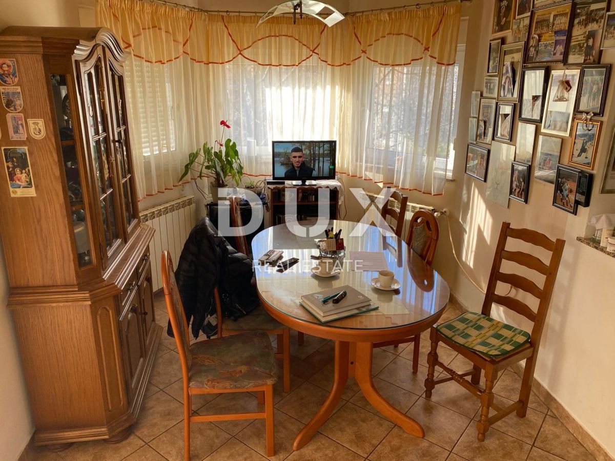 VIŠKOVO, SARŠONI - CASA INDIPENDENTE CON GIARDINO E GARAGE!!! OCCASIONE!!!