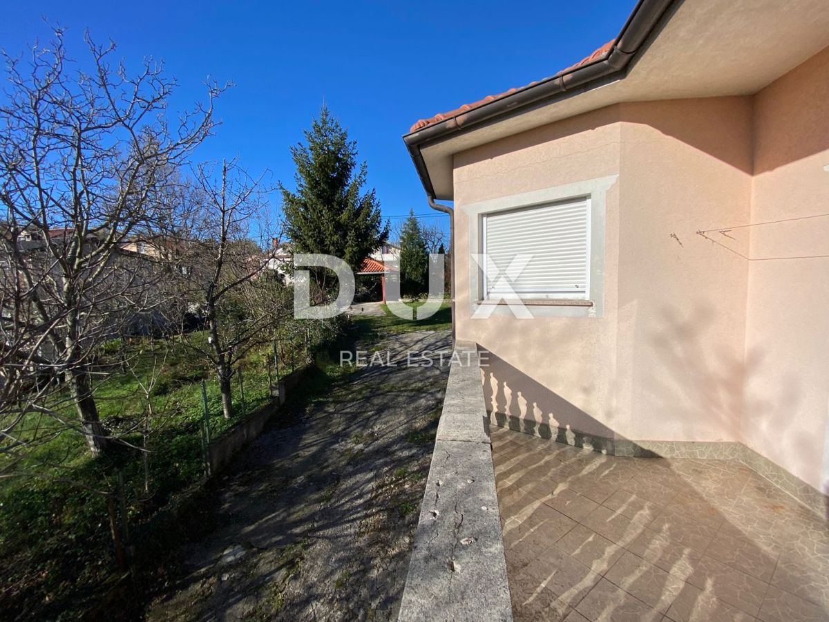VIŠKOVO, SARŠONI - CASA INDIPENDENTE CON GIARDINO E GARAGE!!! OCCASIONE!!!