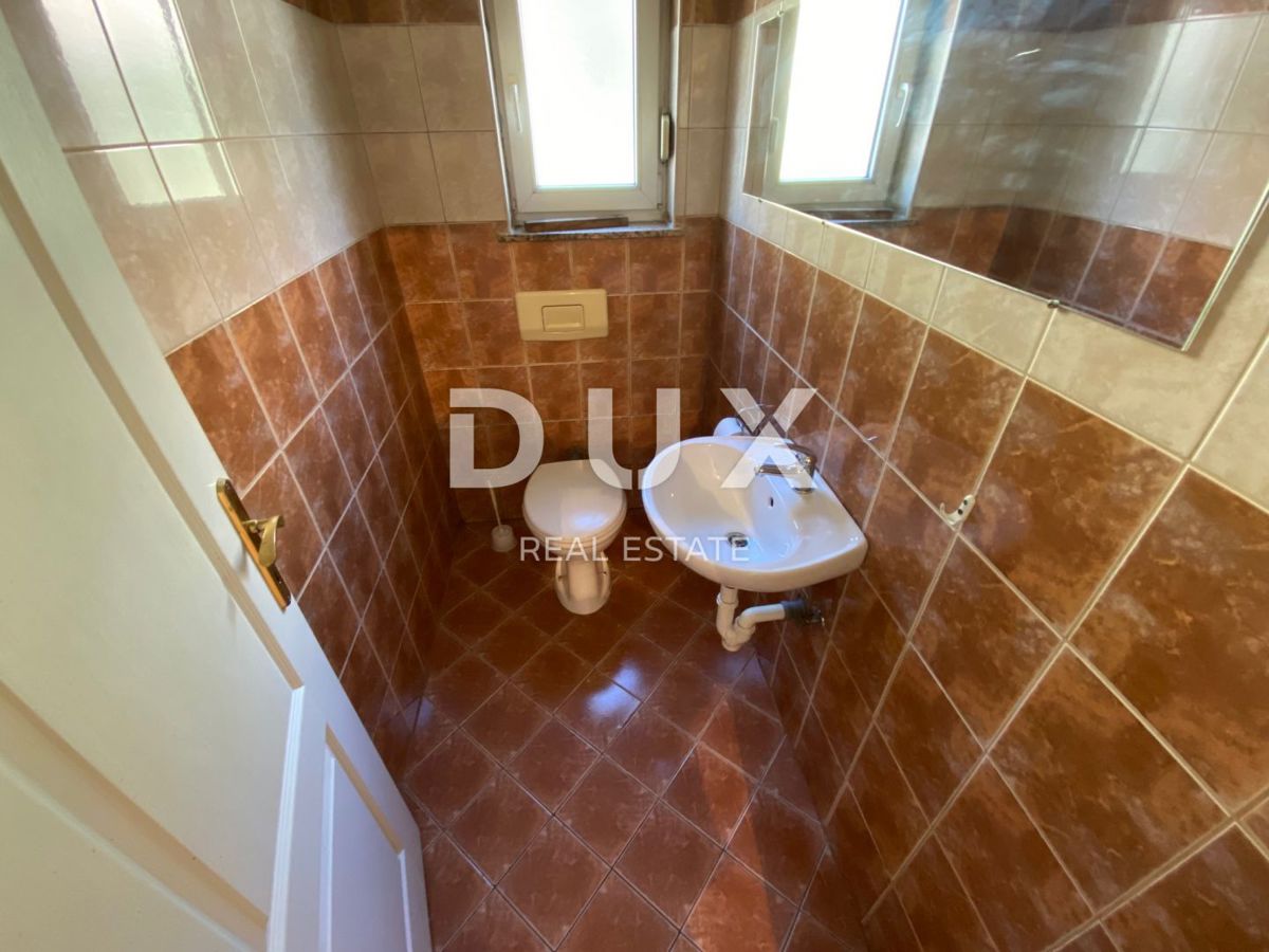 VIŠKOVO, SARŠONI - CASA INDIPENDENTE CON GIARDINO E GARAGE!!! OCCASIONE!!!