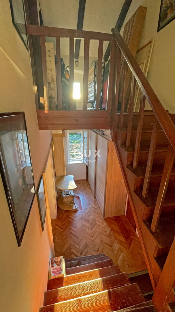 ISTRIA, MEDULIN - Casa in pietra d'Istria + Casa vacanze in ottima posizione