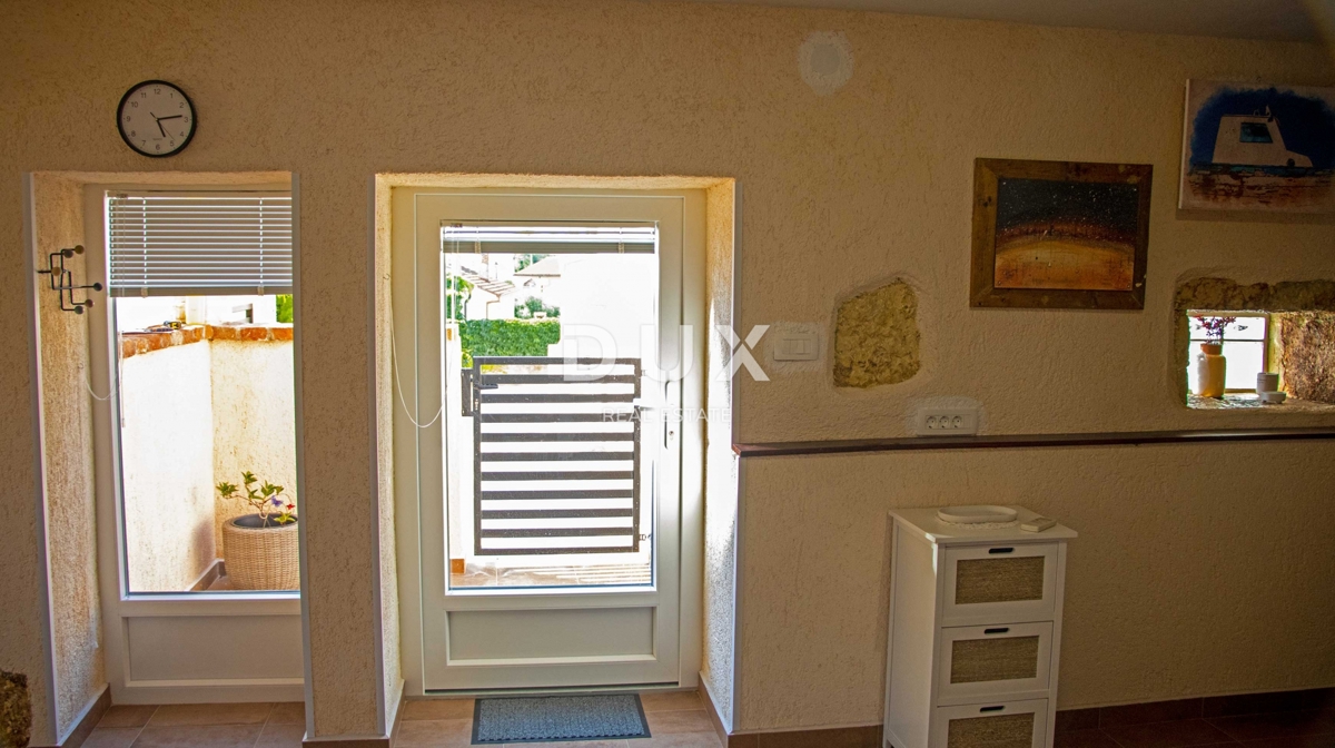 ISTRIA, MEDULIN - Casa in pietra d'Istria + Casa vacanze in ottima posizione