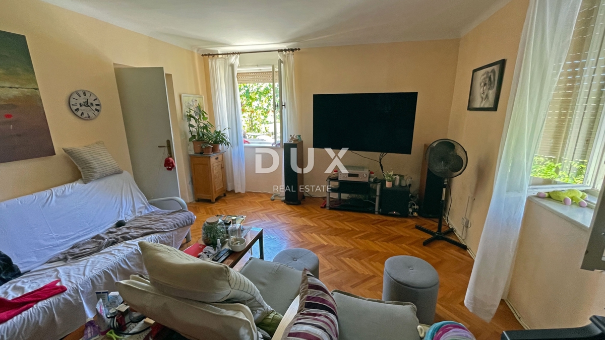 ISTRIA, MEDULIN - Casa in pietra d'Istria + Casa vacanze in ottima posizione