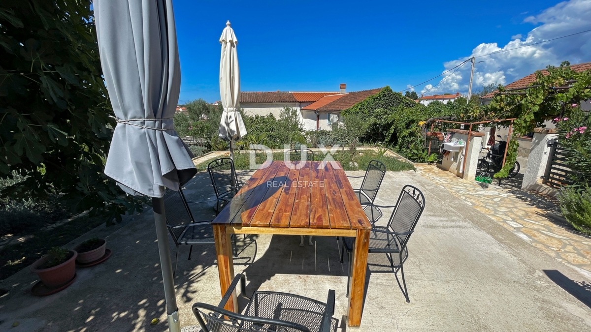ISTRIA, MEDULIN - Casa in pietra d'Istria + Casa vacanze in ottima posizione