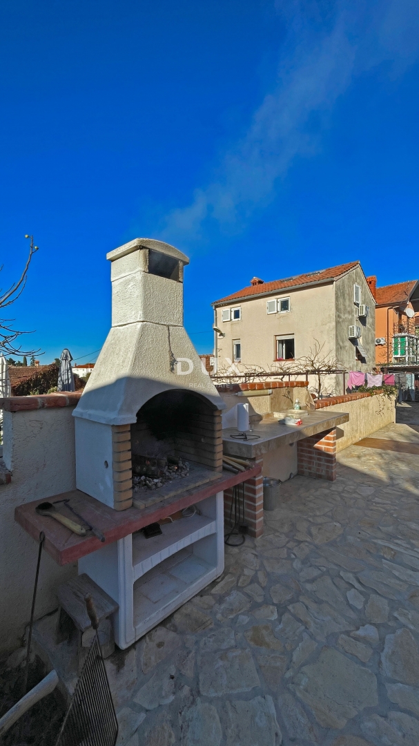 ISTRIA, MEDULIN - Casa in pietra d'Istria + Casa vacanze in ottima posizione