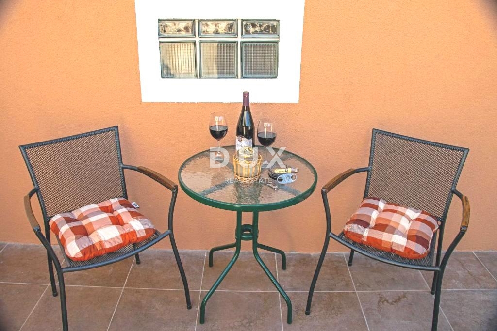 ISTRIA, MEDULIN - Casa in pietra d'Istria + Casa vacanze in ottima posizione