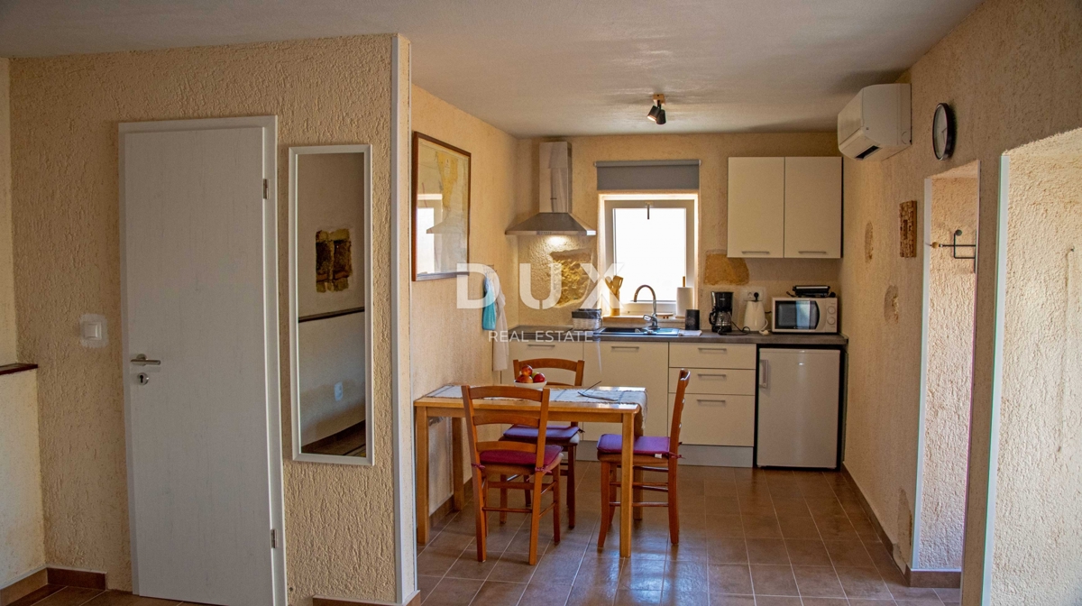 ISTRIA, MEDULIN - Casa in pietra d'Istria + Casa vacanze in ottima posizione