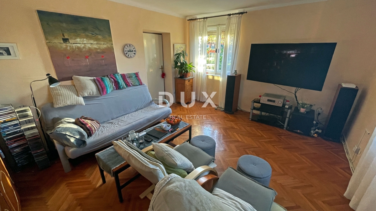 ISTRIA, MEDULIN - Casa in pietra d'Istria + Casa vacanze in ottima posizione