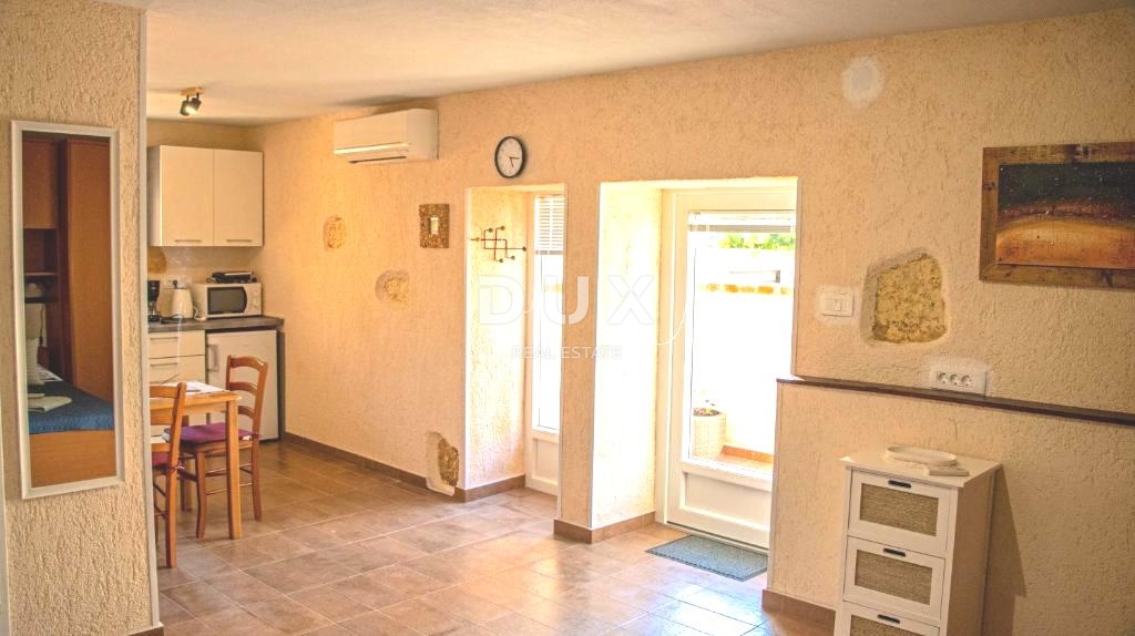 ISTRIA, MEDULIN - Casa in pietra d'Istria + Casa vacanze in ottima posizione