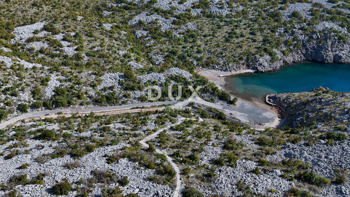 KARLOBAG, CESARICA - Terreno edificabile con costruzione iniziata 