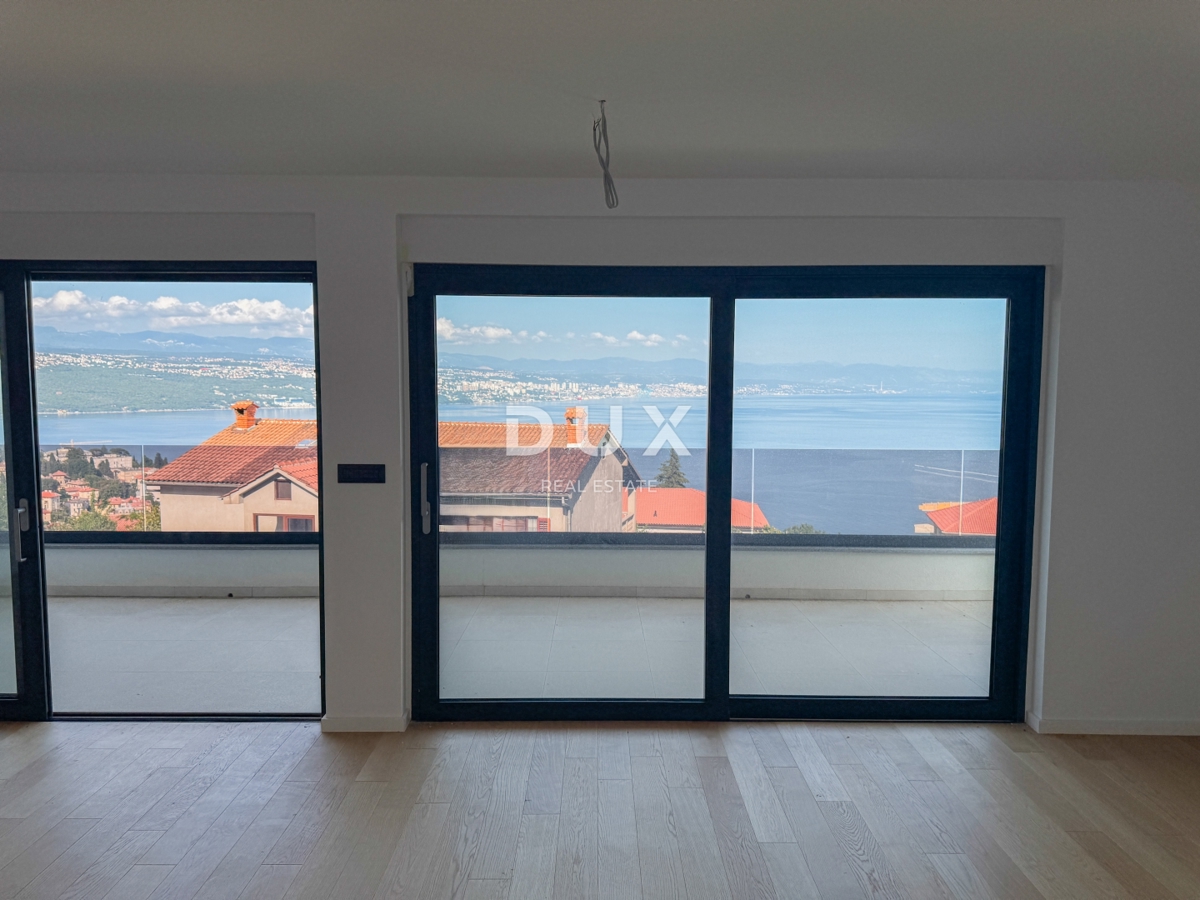 ABBAZIA, CENTRO - lussuoso appartamento in un nuovo edificio con garage e vista panoramica sul mare