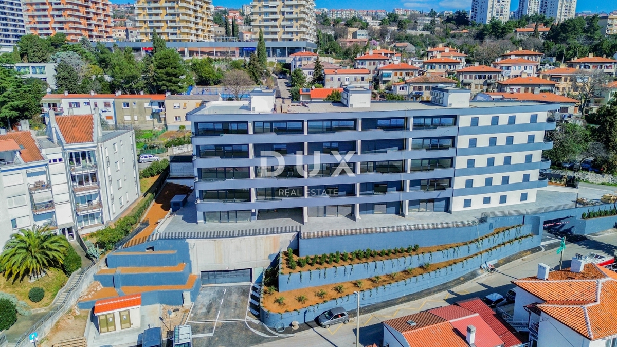 RIJEKA, KANTRIDA - Appartamento di 118 m2 in un lussuoso edificio di nuova costruzione a soli 250 metri dal mare con garage e vista panoramica sul mare