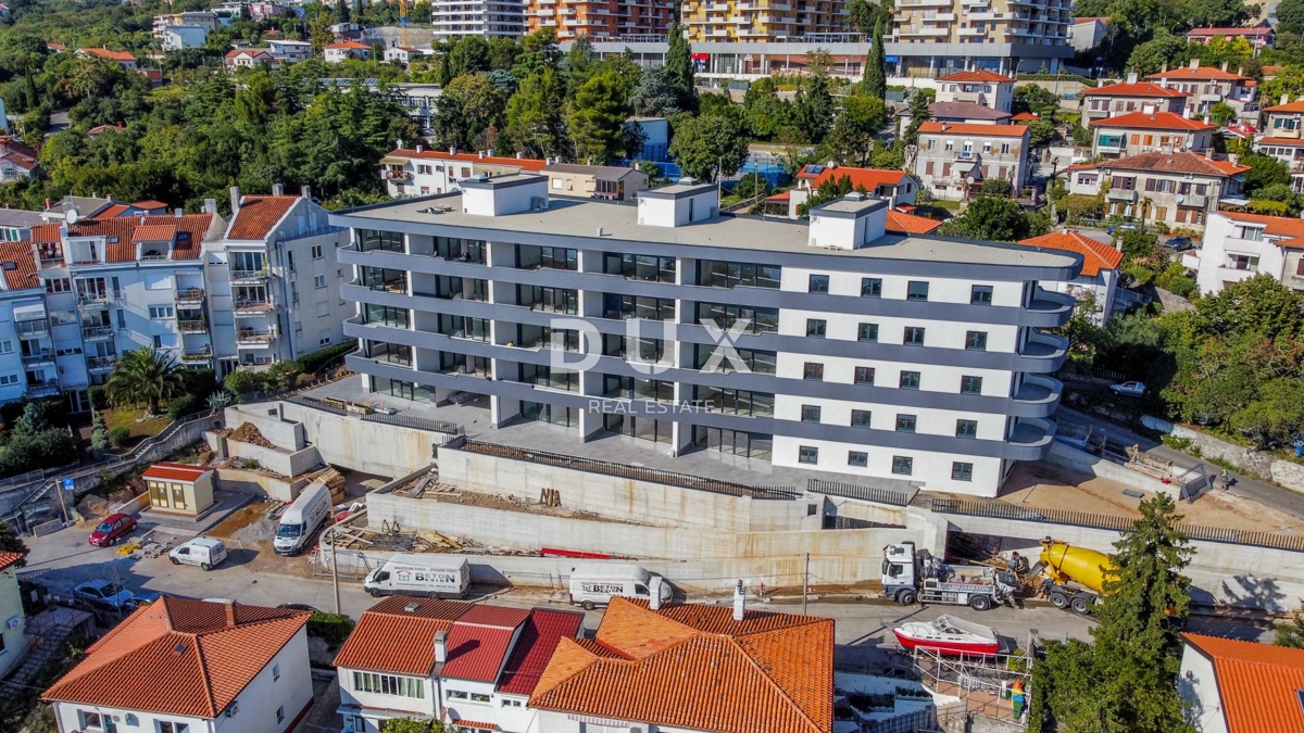 RIJEKA, KANTRIDA - Appartamento di 118 m2 in un lussuoso edificio di nuova costruzione a soli 250 metri dal mare con garage e vista panoramica sul mare