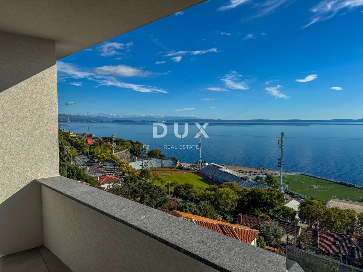 RIJEKA, KANTRIDA - Appartamento di 118 m2 in un lussuoso edificio di nuova costruzione a soli 250 metri dal mare con garage e vista panoramica sul mare
