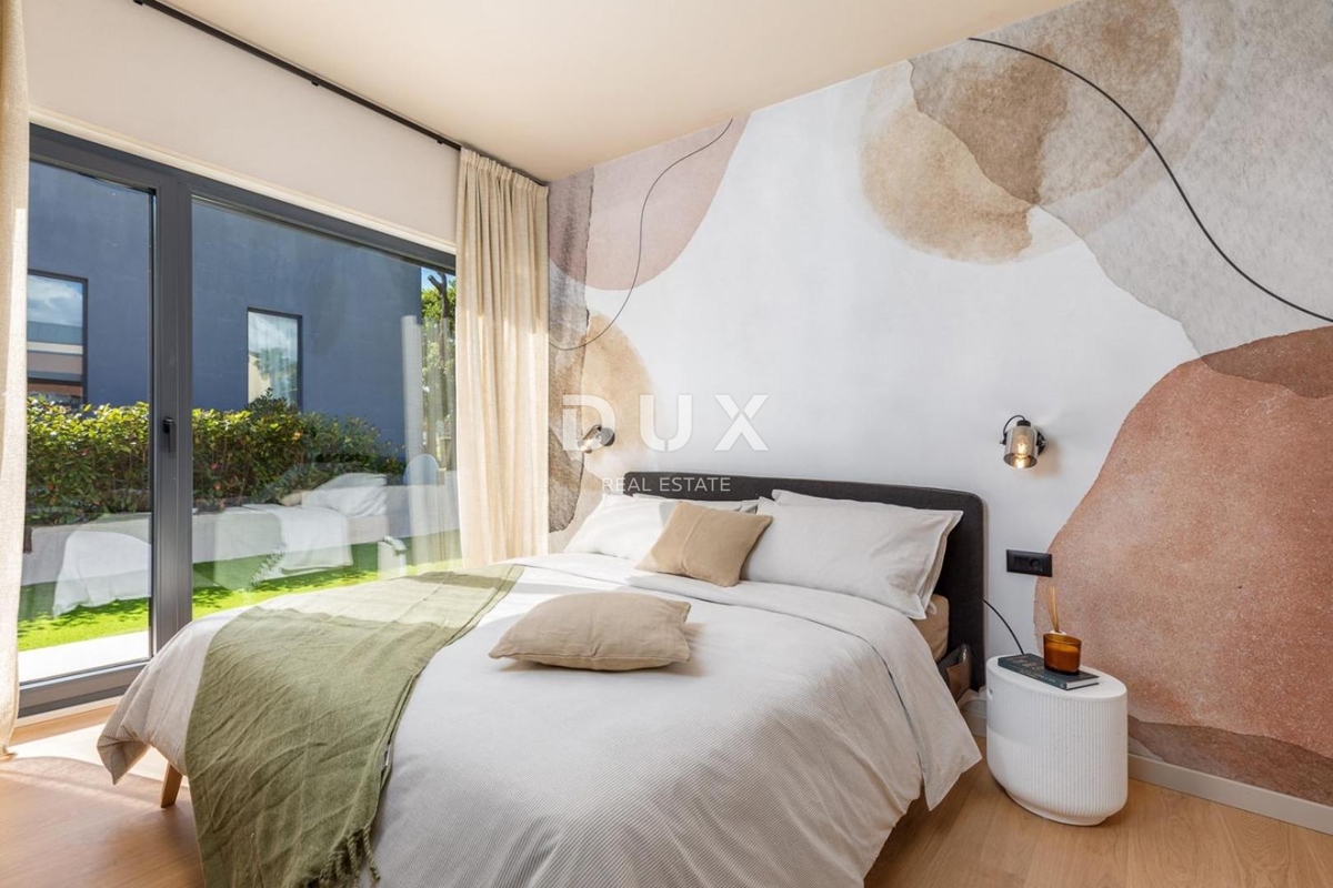 ISTRIA, PARENZO - Casa di design con piscina