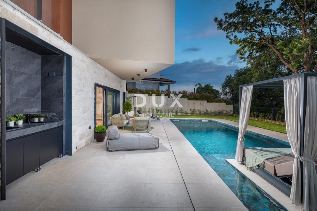 ISTRIA, PARENZO - Casa di design con piscina