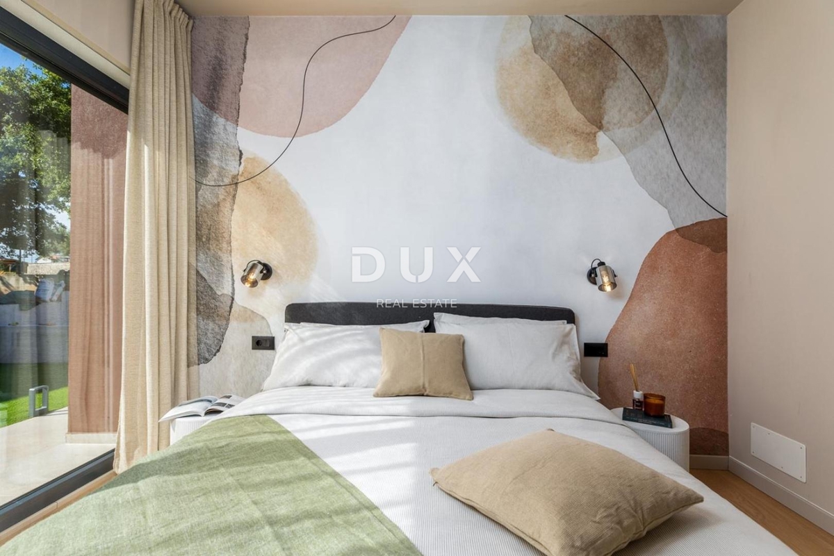 ISTRIA, PARENZO - Casa di design con piscina