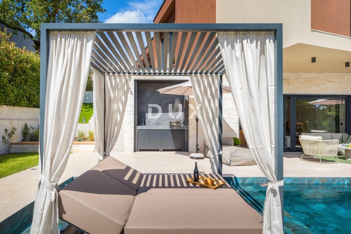 ISTRIA, PARENZO - Casa di design con piscina
