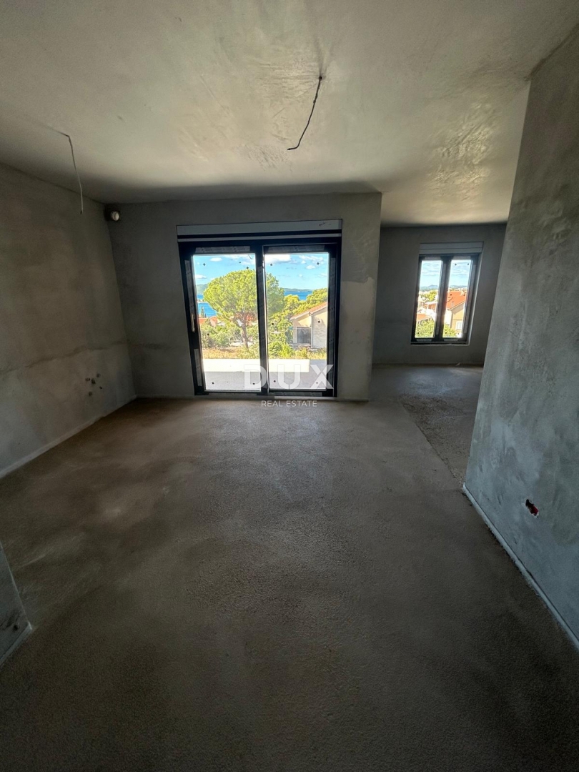 ŠIBENIK, BRODARICA – Appartamento vicino alla spiaggia, con una splendida vista sul mare