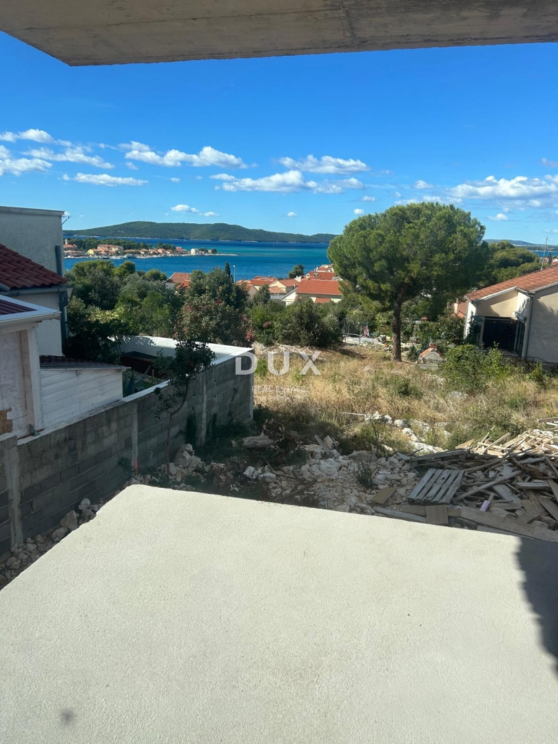 ŠIBENIK, BRODARICA – Appartamento vicino alla spiaggia, con una splendida vista sul mare