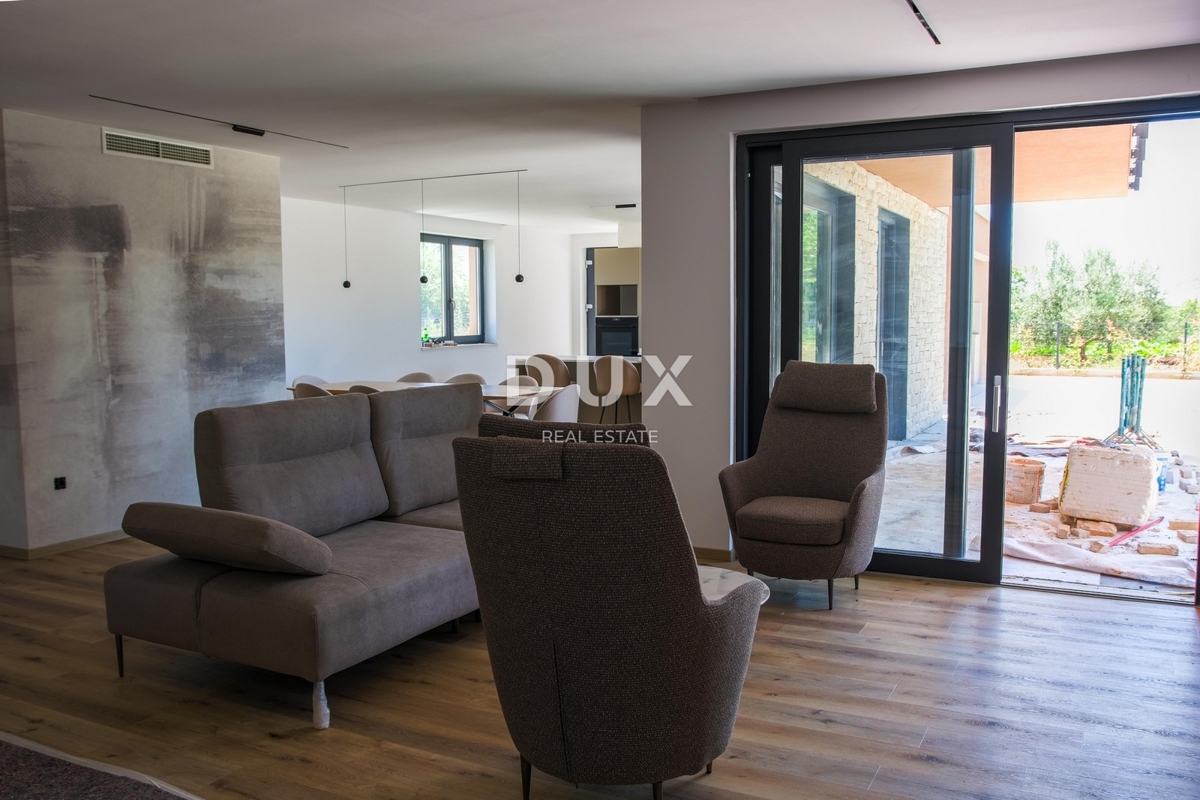 ISTRIA, VIŠNJAN - Casa con piscina ai margini del villaggio