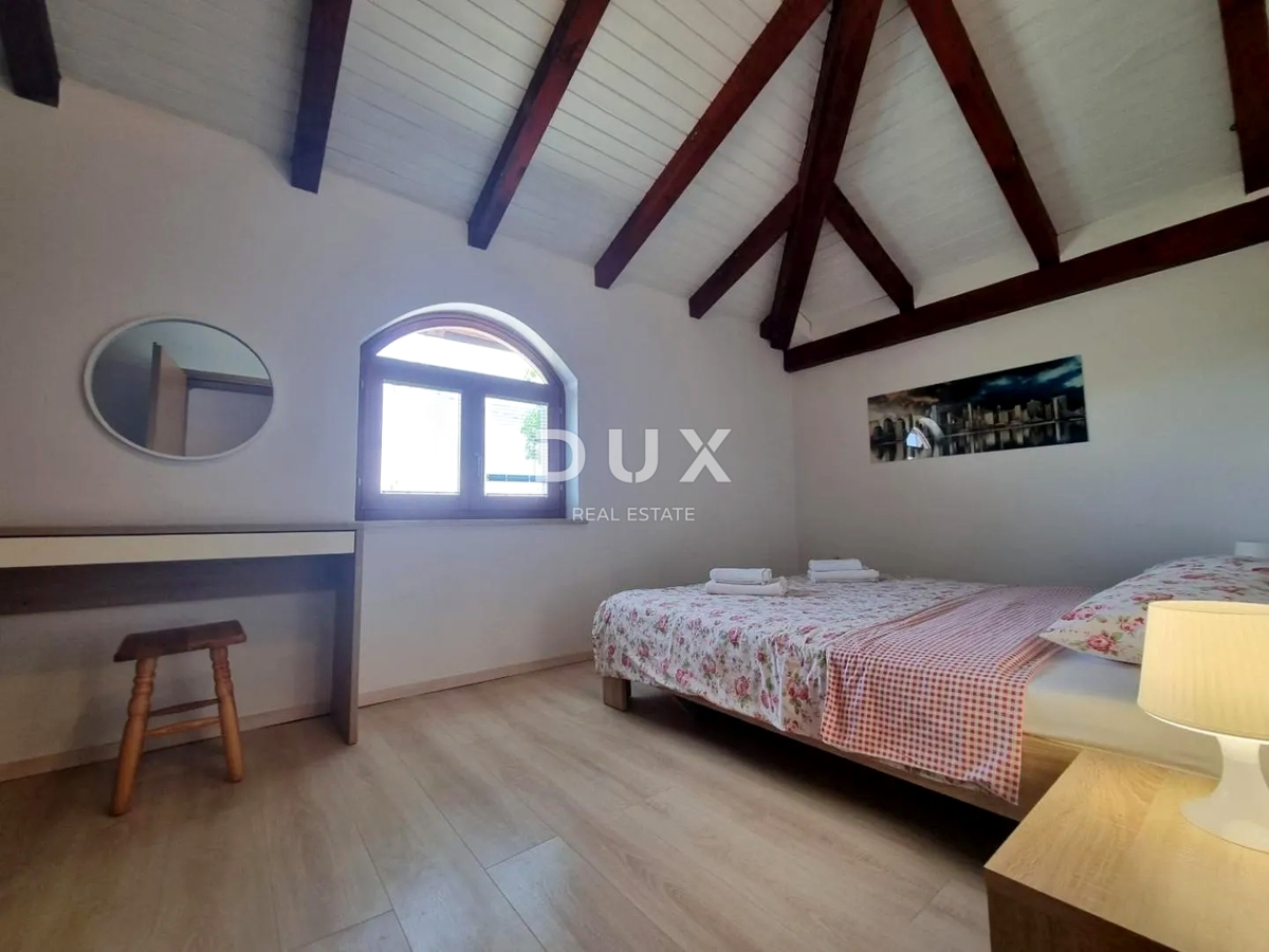 ISTRIA, VIŠNJAN - Casa con piscina