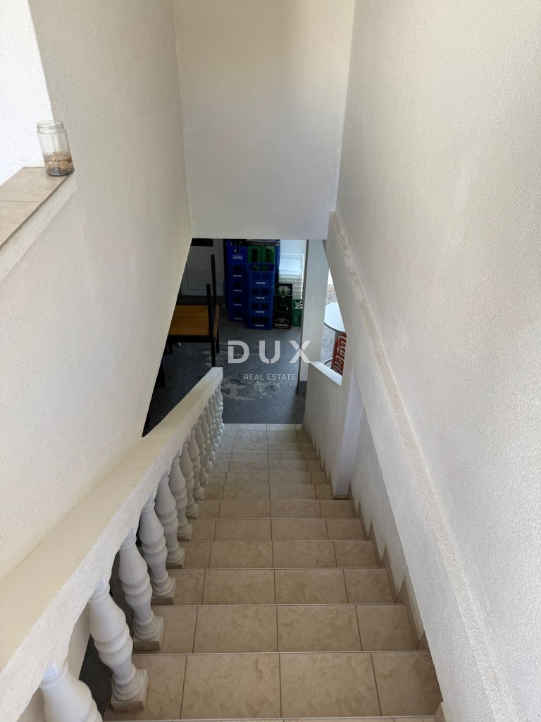 ISOLA DI PAG, PAG - palazzina con ristorante