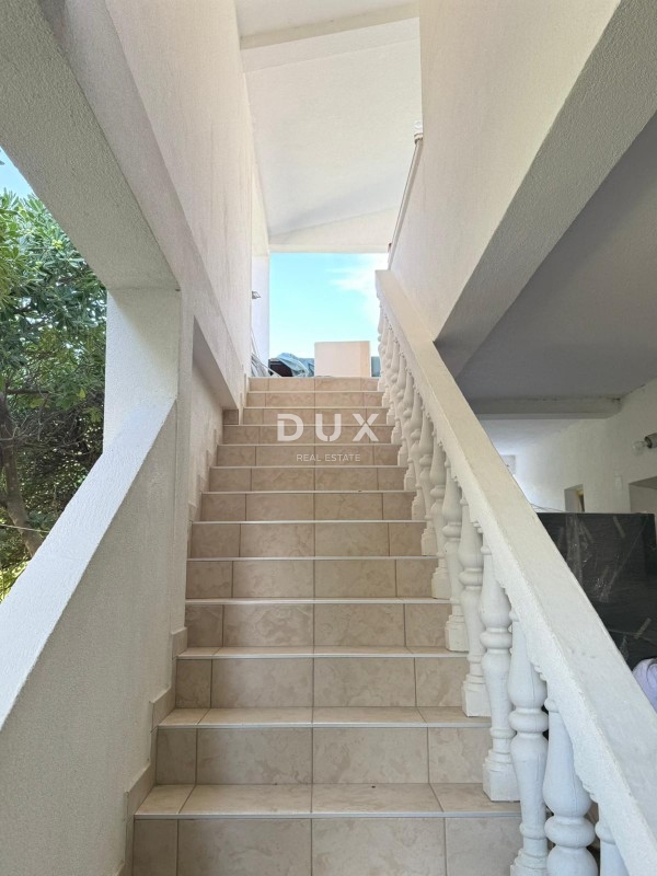 ISOLA DI PAG, PAG - palazzina con ristorante