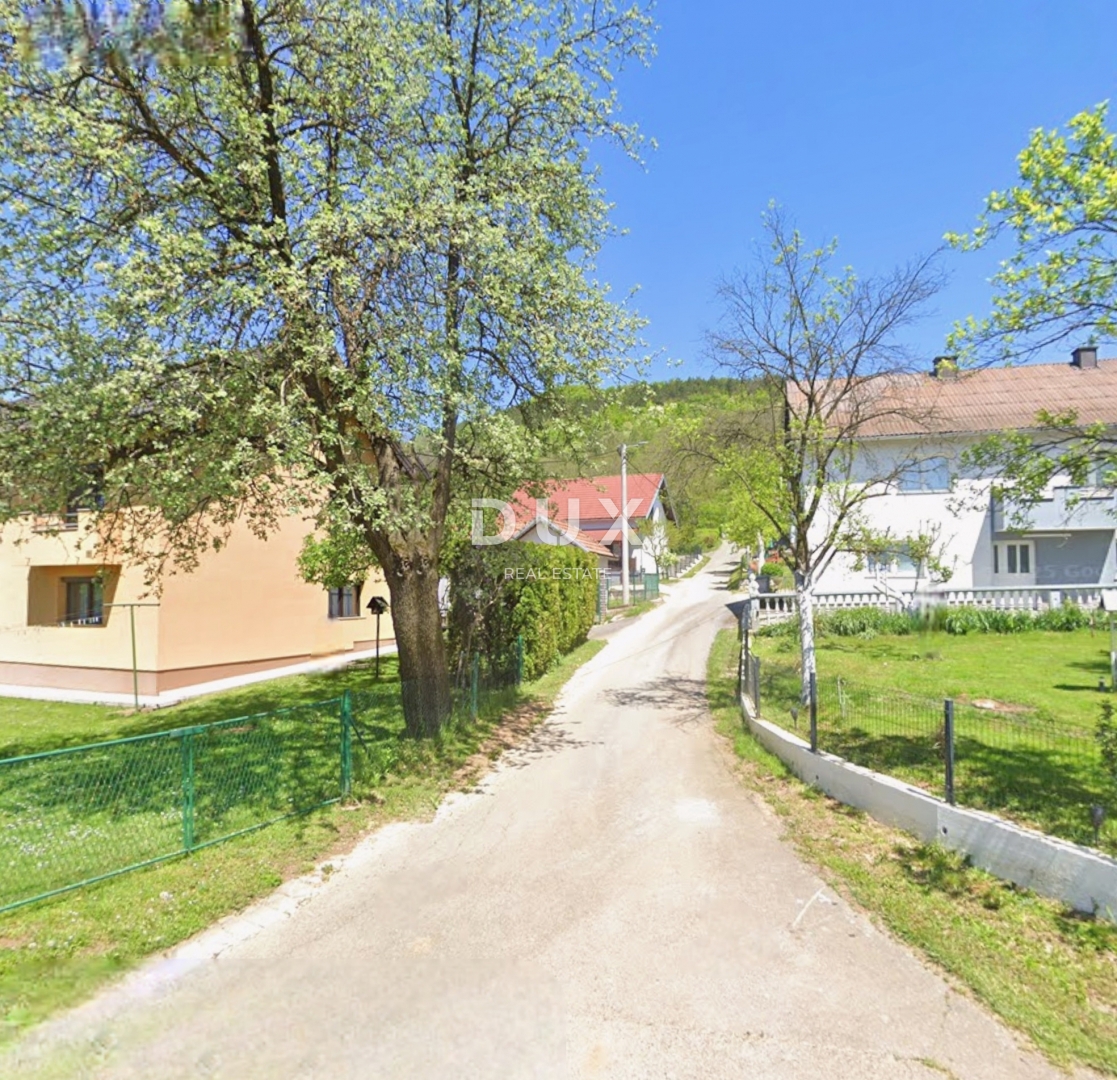 LIKA, OTOČAC, PROZOR - terreno 11200m2 (4000m2 edificabili + 7200m2 agricoli) vicino al fiume Gacka 