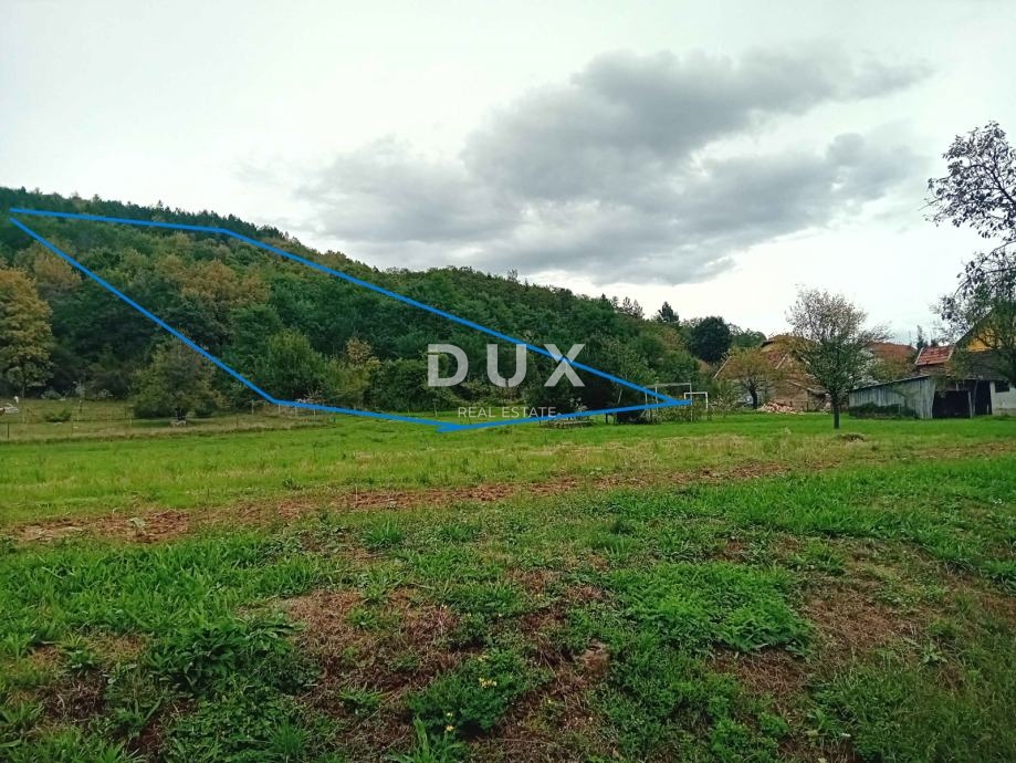 LIKA, OTOČAC, PROZOR - terreno 11200m2 (4000m2 edificabili + 7200m2 agricoli) vicino al fiume Gacka 