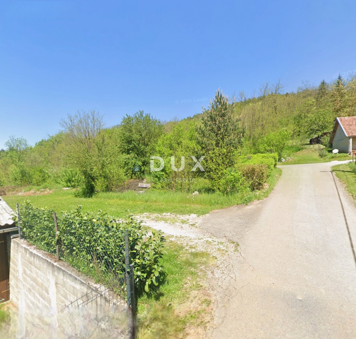 LIKA, OTOČAC, PROZOR - terreno 11200m2 (4000m2 edificabili + 7200m2 agricoli) vicino al fiume Gacka 