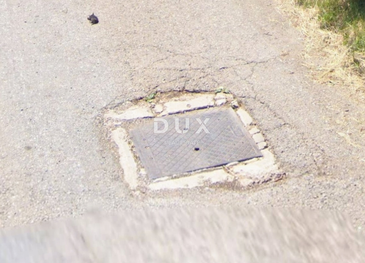 LIKA, OTOČAC, PROZOR - terreno 11200m2 (4000m2 edificabili + 7200m2 agricoli) vicino al fiume Gacka 