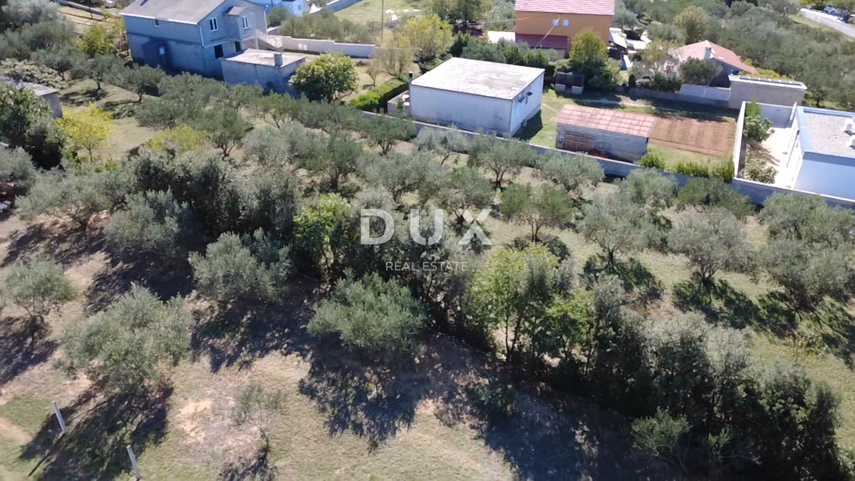 ZADAR, VRSI – Terreno attraente in un villaggio tranquillo! A2