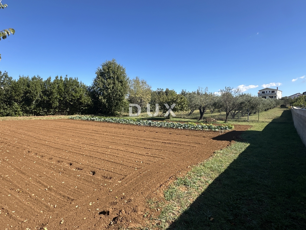 ZADAR, VRSI – Terreno attraente in un villaggio tranquillo! A2