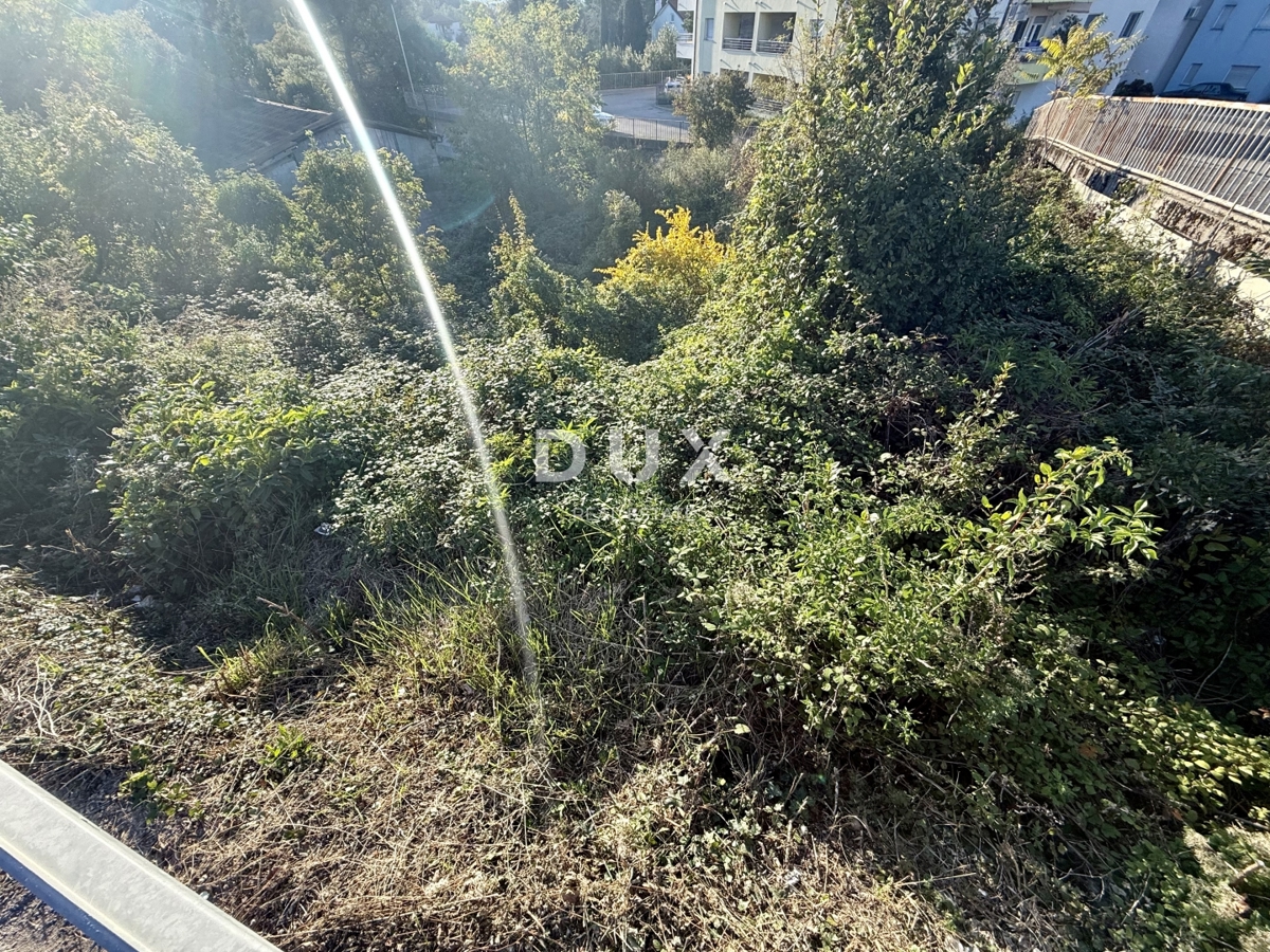 KASTAV, RUBEŠI - Terreno edificabile per la costruzione di una casa unifamiliare!