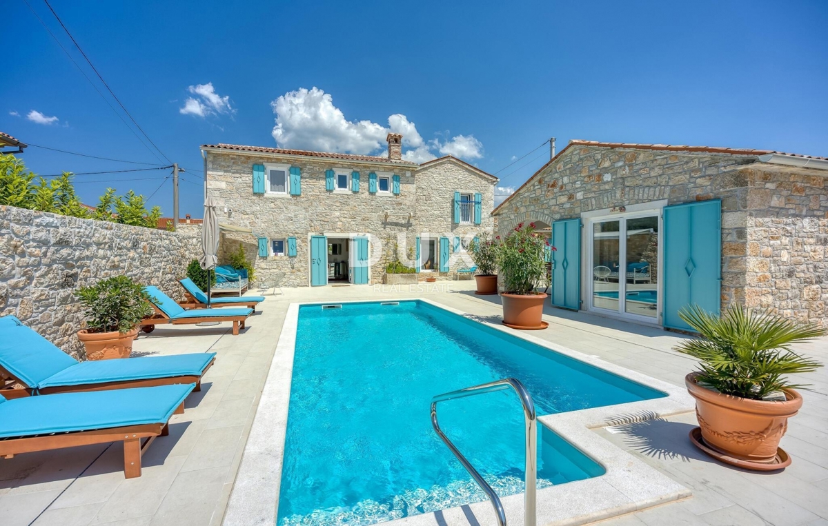 ISTRIA, SVETI LOVREČ - Casa in pietra con piscina