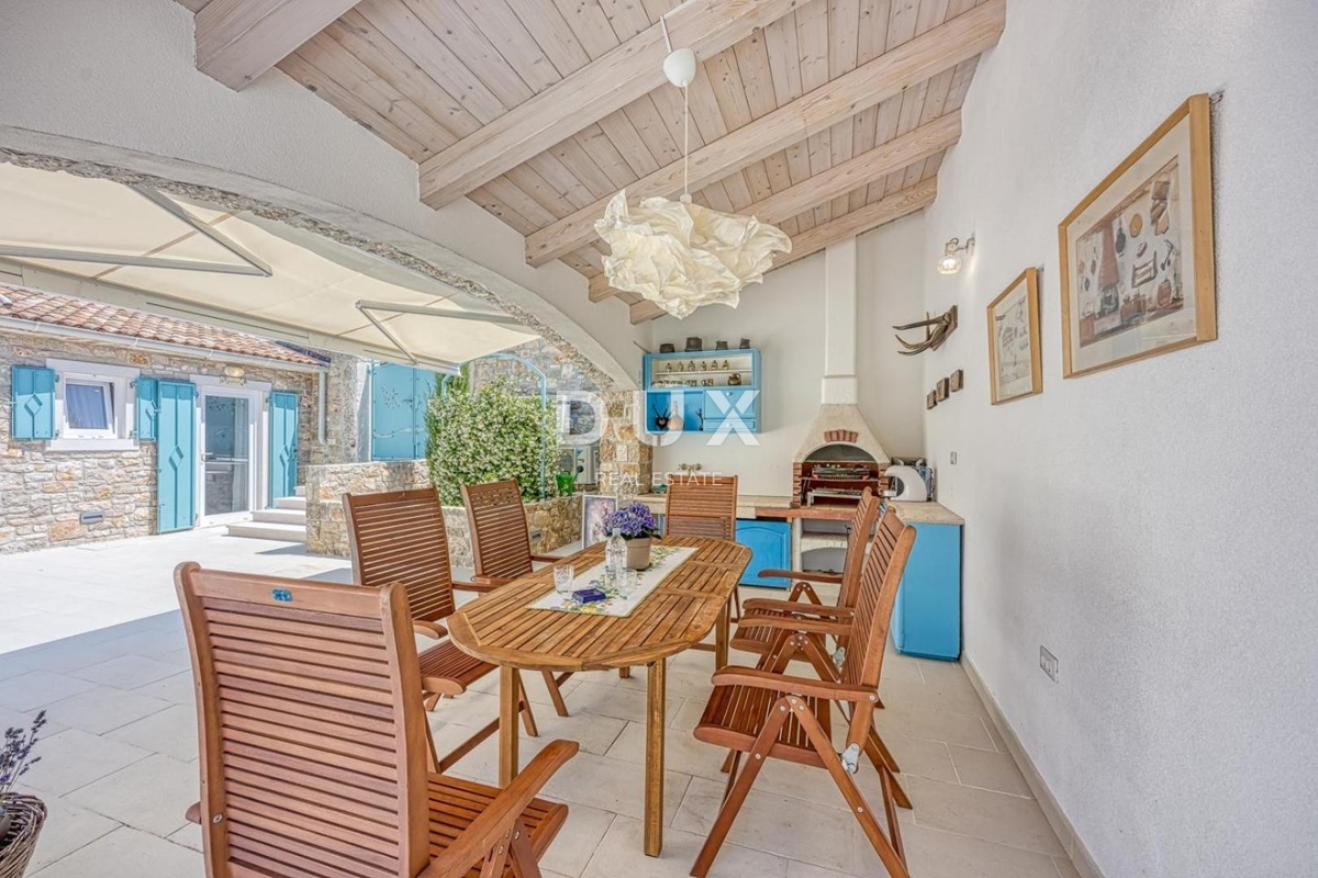 ISTRIA, SVETI LOVREČ - Casa in pietra con piscina