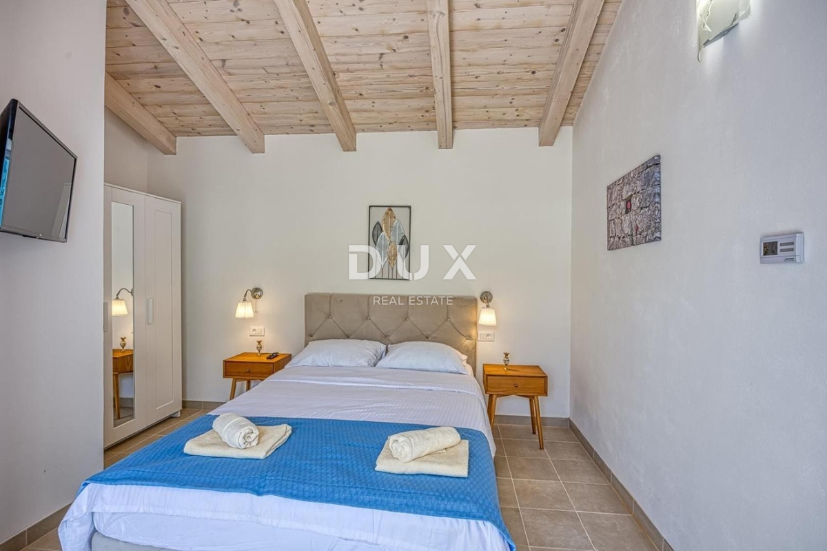 ISTRIA, SVETI LOVREČ - Casa in pietra con piscina