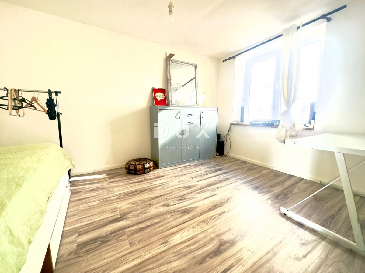 ISTRIA, POLA - Casa per investimento sopra l'Arena - OCCASIONE!!