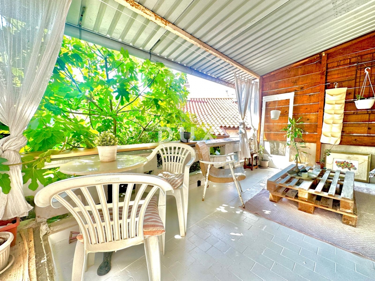 ISTRIA, POLA - Casa per investimento sopra l'Arena - OCCASIONE!!